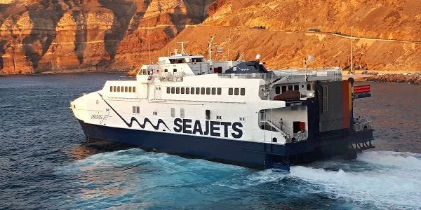 Σαμοθράκη: Το μεσημέρι στο νησί το «Άναξ», το βράδυ το «Andros Jet»